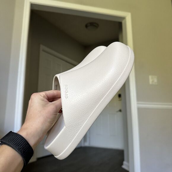 CROCS Dylan Clogs Slip On Slides Size Men’s 6 Women’s 8 Stucco Shoes Sandals - Picture 10 of 12